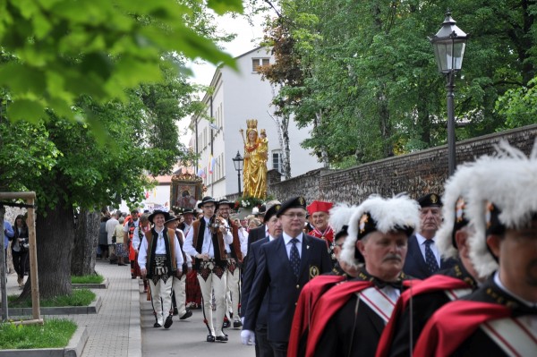 1253 roku sięga tradycja procesji z Wawelu na Skałkę